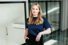 Mentors, koučs vai skolotājs: Kurš palīdzēs Jūsu karjeras attīstībai?