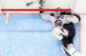 Merzļikins – spēles zvaigzne neveiksmē; Ābolam minimāls laiks uz ledus