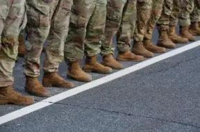 NATO karavīri Latvijā veic stratēģiskas mācības valsts aizsardzībai