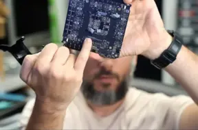 NVIDIA rīkojas dāsni: RTX 5090 FE tiks aizstāts pat pēc nesekmīgas izjaukšanas