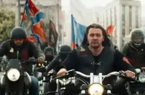 Nākusi klajā filmas "Kremļa burvis" pirmizrādē; latviešu aktieri pievienojas Putina politiskās karjeras stāstam