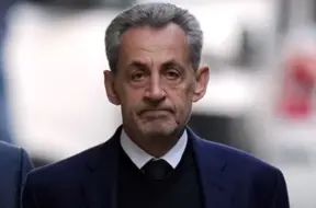 Nikolā Sarkozī uz laiku atbrīvots no cietuma pirms apelācijas tiesas sprieduma