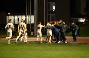 Ogres "United" nodrošina vietu Latvijas futbola virslīgā pēc iespaidīgas uzvaras Nākotnes līgā