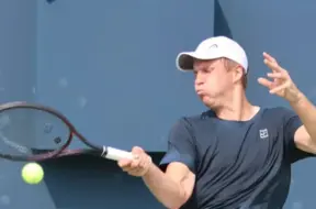 Ozoliņš sper soli uz priekšu ATP rangā, Štrombahs saglabā pozīciju