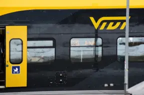 PV atsakās no fiziskās apsardzes vilcienos – konduktorus apgādās ar videokamerām