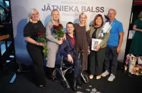 Paralimpiskais čempions Rihards Snikus: Dzīves skarbums un zelta spožums