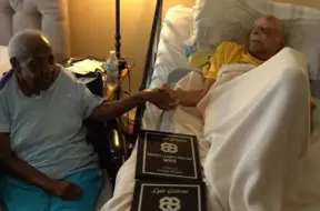 Pasaules visilgāk precētais pāris atklāj laimīgas laulības noslēpumu: "Mēs mīlam viens otru"