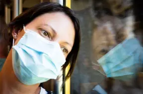 Pētnieki atklāj negaidītas asins struktūras COVID-19 pārslimojušajiem