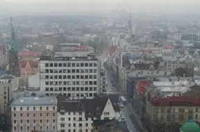 Pirmdien Latvijā prognozē nelielu lietu, saglabāsies mēreni vēss laiks