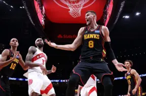 Porziņģis gūst 17 punktus, bet "Hawks" piedzīvo zaudējumu pret "Raptors"