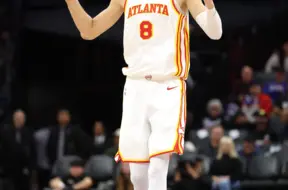 Porziņģis spožs "Hawks" uzvaru sērijā pret "Kings"