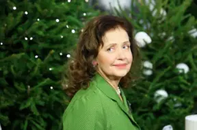 Regīna Devīte izpelnās uzmanību: līdzjutēji steidz komentēt aktrises pārvērtības