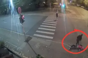 Rīgā jaunieši pēc ārzemnieka piekāpšanas un aplaupīšanas notverti uz karstām pēdām