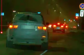 Rīgā pakaļdzīšanās noslēdzas ar BMW vadītāja aizturēšanu 1,43 promiļu reibumā