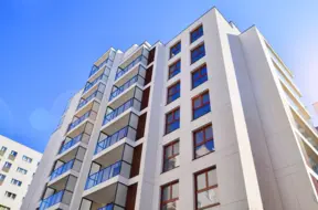 Rīgā tapšanas ceļā 732 jauni mājokļi speciālistiem