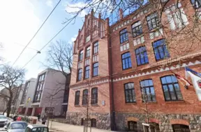 Rīgas Natālijas Draudziņas vidusskola meklē jaunu direktoru – izsludināts konkurss