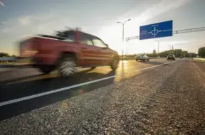 Rīgu apmeklē gandrīz piecas reizes vairāk tūristu nekā Jūrmalu, mainās ārvalstu viesu TOP 3