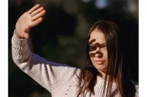 Rudens saules viltība: mediķi kliedē mītus par SPF kaitīgumu un D vitamīna trūkumu