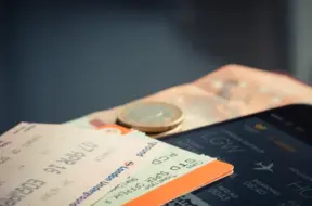 Ryanair vairs nepieņem papīra iekāpšanas kartes – ko darīt?