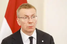 Sabiedrība sašutusi par Rinkēviča lēmumu attiecībā uz Stambulas konvenciju: "Nožēlojami!"