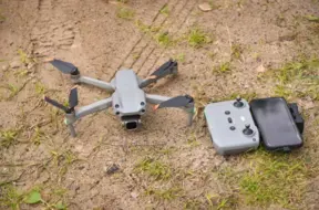 Saeima atbalsta likumprojektu, kas policijai un robežsardzei piešķirs tiesības slāpēt dronu signālus