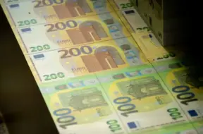 Saeimas deputāti septembrī saņēmuši vairāk nekā 25 000 eiro kompensācijās