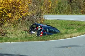 Satraucoši dati: Vairāk negadījumu Latvijā notiek pirms ziemas riepu obligātās apmašanas laika