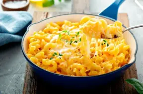 Šefpavāra noslēpums: 3 sieri, kas makaroniem piešķirs neaizmirstamu garšu