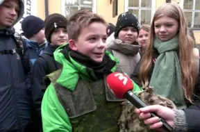 Skolēni ar milzu interesi apmeklē Nacionālo vēstures un Kara muzeju Lāčplēša dienā