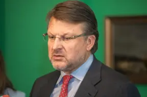 Šlesers aicina Hermani uz valdību, Hermanis nosūta Šlesera dēlus uz Zemessardzi