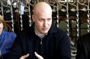 Spānijas kripto-guru aizturēts par $300 miljonu krāpšanu; izņemti Ferrari un miljoni