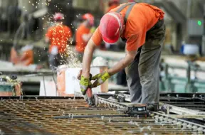 Spriedze kā dzinējspēks: kā investīcijas veicina Latvijas tautsaimniecības izaugsmi