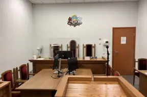 Tiesneses Ineses Siliņevičas lietā – aizdomas par dienesta stāvokļa ļaunprātīgu izmantošanu un fiktīviem darbiniekiem