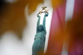 Trešdien Latvijā mākoņains laiks ar nelielu lietu