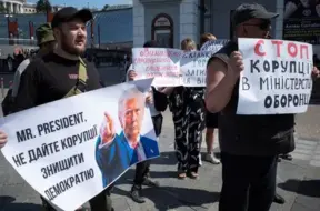 Ukrainā korupcijas skandāls: Zelenska sabiedrotajam Mindičam izvirzītas apsūdzības 100 miljonu dolāru shēmā