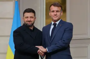 Ukraina un Francija panāk vēsturisku vienošanos par "Rafale" iznīcinātāju piegādi