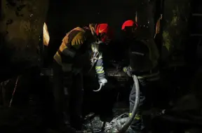 Ukraina un Krievija apmainās ar triecieniem energosistēmām; Kijiva un Harkiva palikušas bez elektrības