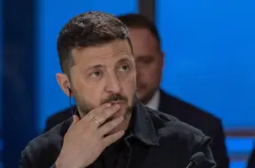 Ukrainas prezidenta tuvu sabiedroto apsūdz 100 miljonu dolāru korupcijā; izplatās baumas par valsts pamešanu