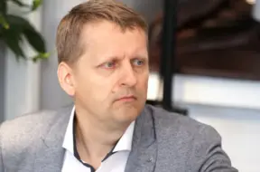Uzņēmējs Gints Kokins: Sabiedrība redz, ka nauda tiek nejēdzīgi iztērēta, tāpēc aug bažas par valsts parādu