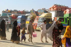 Vācija piedāvā finansiālu atbalstu afgāņu bēgļiem Pakistānā par atteikšanos no pārvietošanas programmas