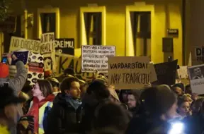 Vai Stambulas konvencija kļūs par lielāko protestu Latvijā kopš Atmodas? Analizējam rekordu potenciālu