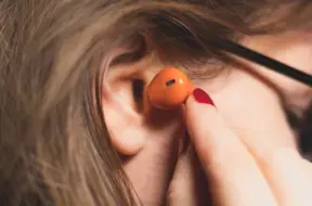 Vai jūs joprojām spējat atšķirt cilvēka un MI radītu mūziku?