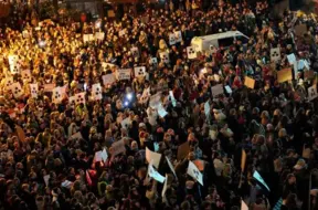 Vairāk nekā 10 tūkstoši protestē Rīgā par Stambulas konvencijas saglabāšanu