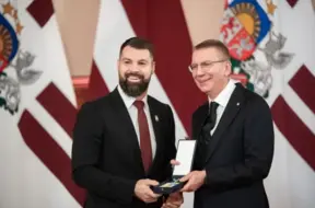 Valsts prezidents pasniedz augstākos apbalvojumus 33 Latvijas izcilībām