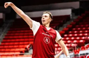 Vāvera komandai neveiksme, Pinnītis nespēlē: Latviešu basketbolistu sniegums NCAA