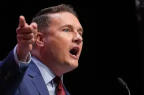 Veselības ministrs noliedz baumas par apvērsumu pret premjerministru Stārmeru