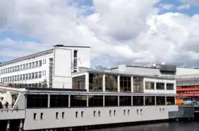 Viesnīcas iecere pie Rīgas autoostas aizkavējas kultūras mantojuma un Rail Baltica dēļ