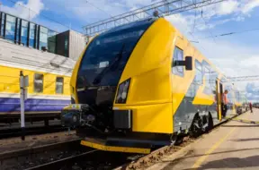 "Vivi" vilcieni turpmāk aprīkoti ar konduktoru kamerām drošības uzlabošanai