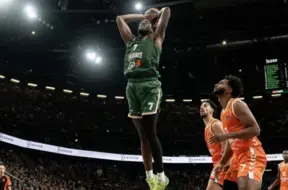 "Žalgiris" nostiprinās Eirolīgas augšgalā, Šmita komanda dramatiski zaudē pēc diviem pagarinājumiem