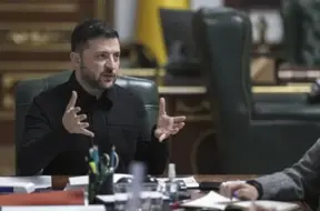 Zelenskis: Krievija nav guvusi panākumus Pokrovskā, neskatoties uz grūto situāciju